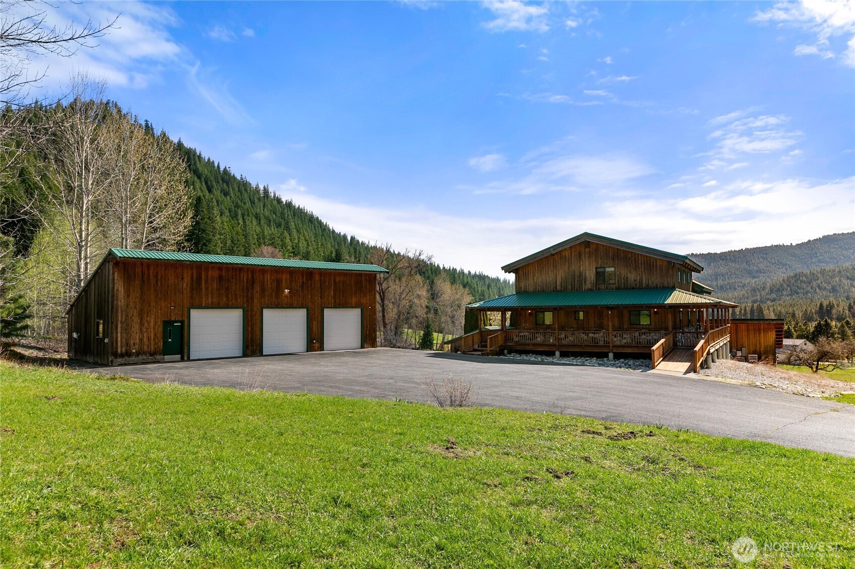 18553 Camp 12 Road , Leavenworth, WA 98826