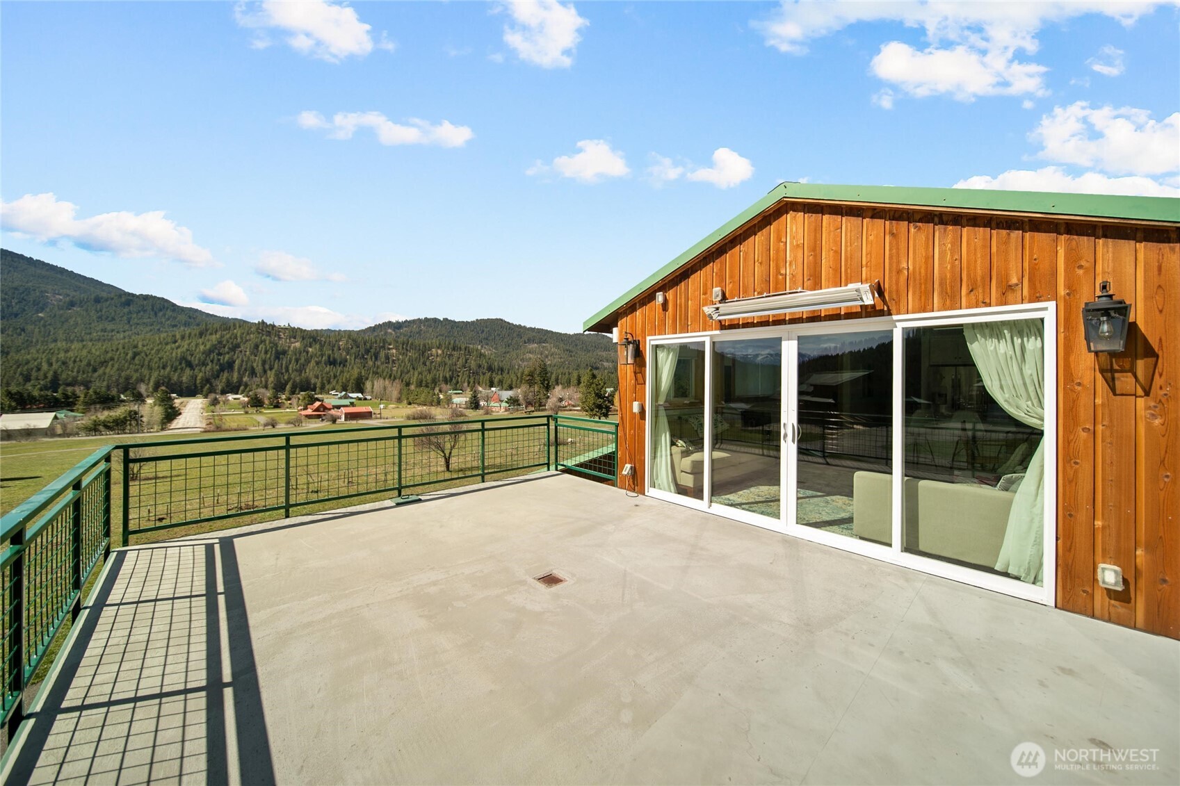 18553 Camp 12 Road , Leavenworth, WA 98826