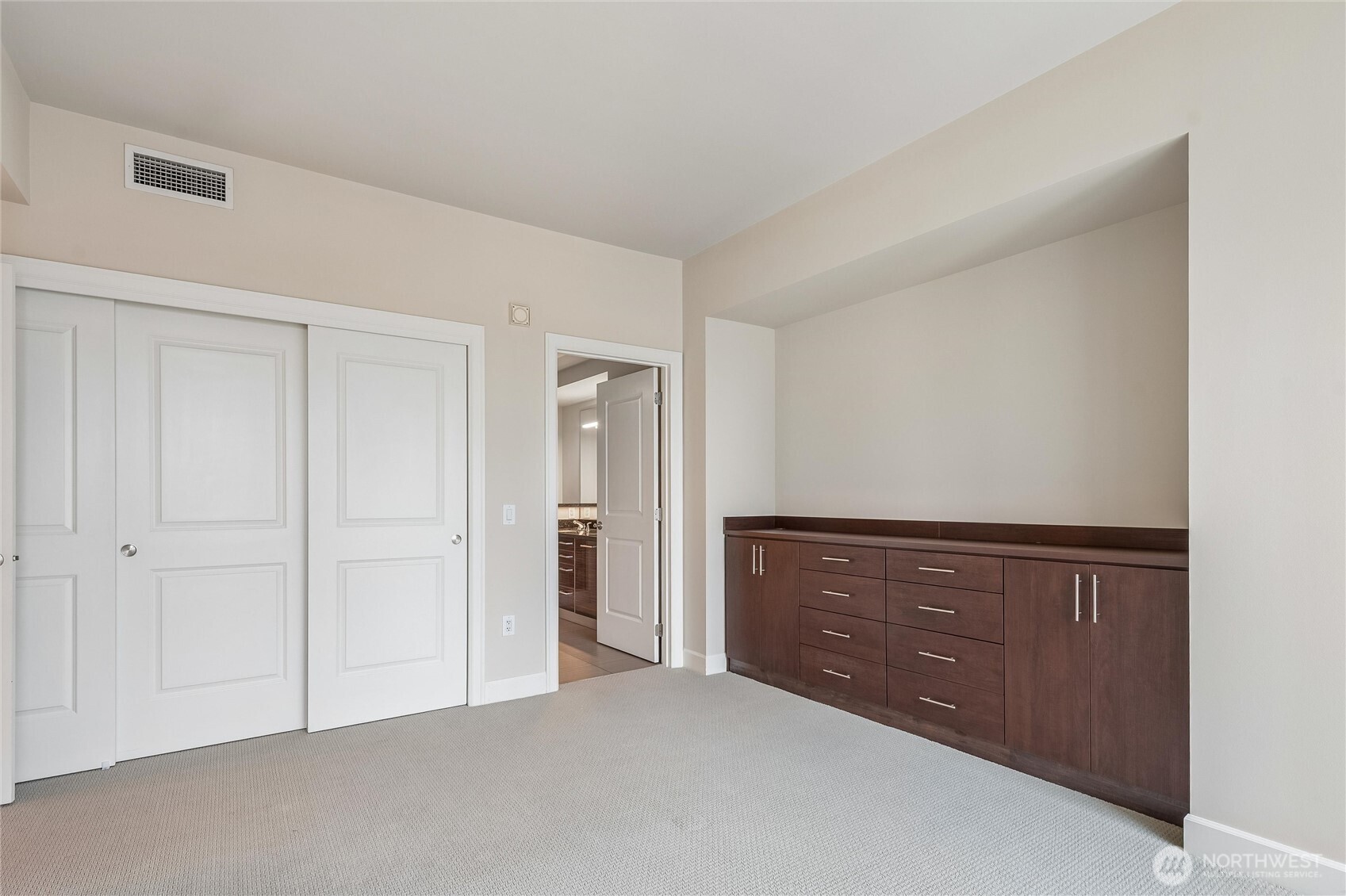 1920 4th Avenue #1504, Seattle, WA 98101