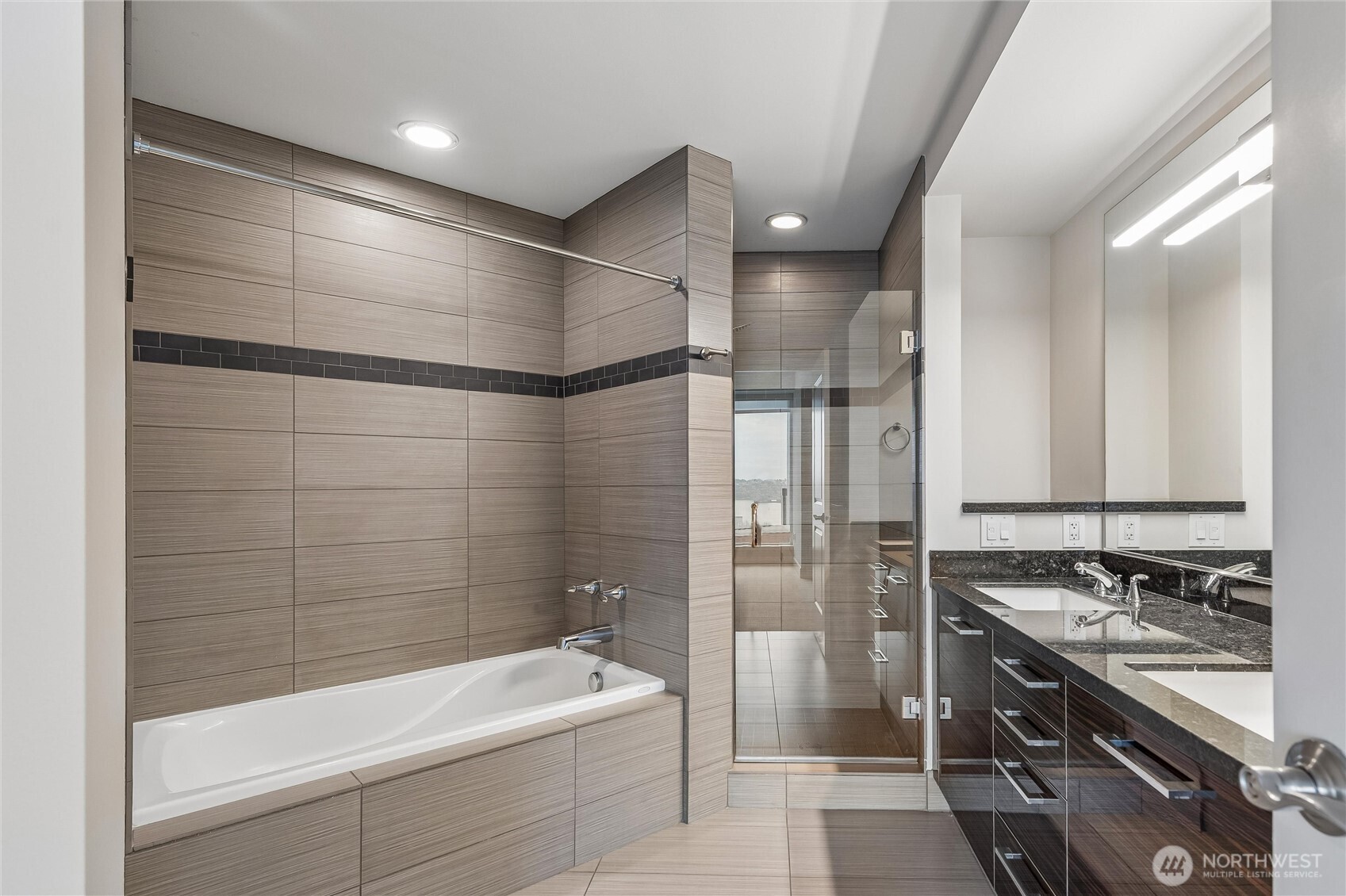 1920 4th Avenue #1504, Seattle, WA 98101