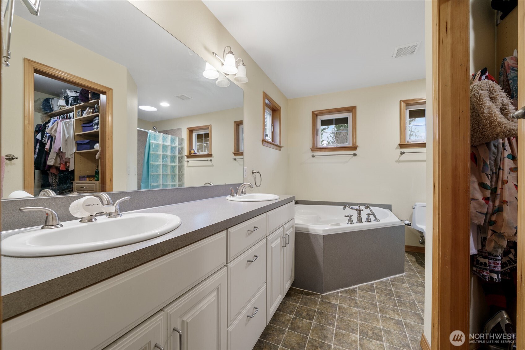 3507 366th Street E, Eatonville, WA 98328