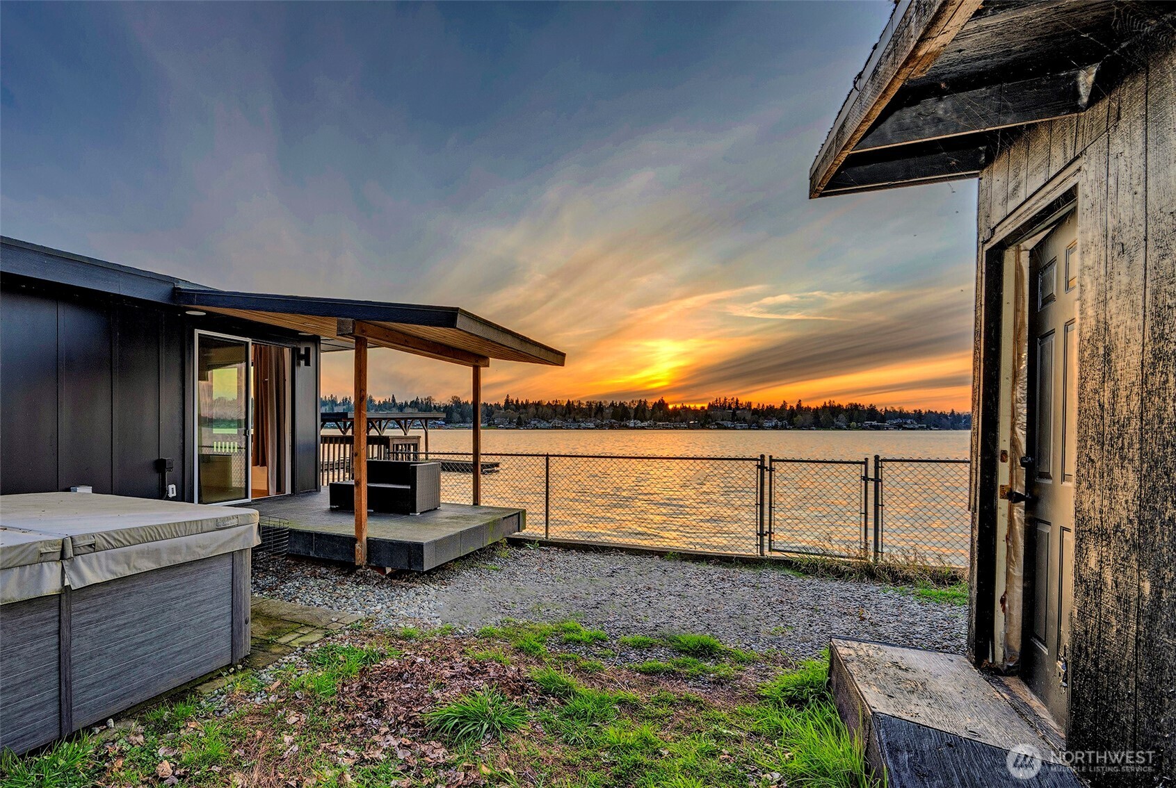 108 E Lake Stevens Road , Lake Stevens, WA 98258