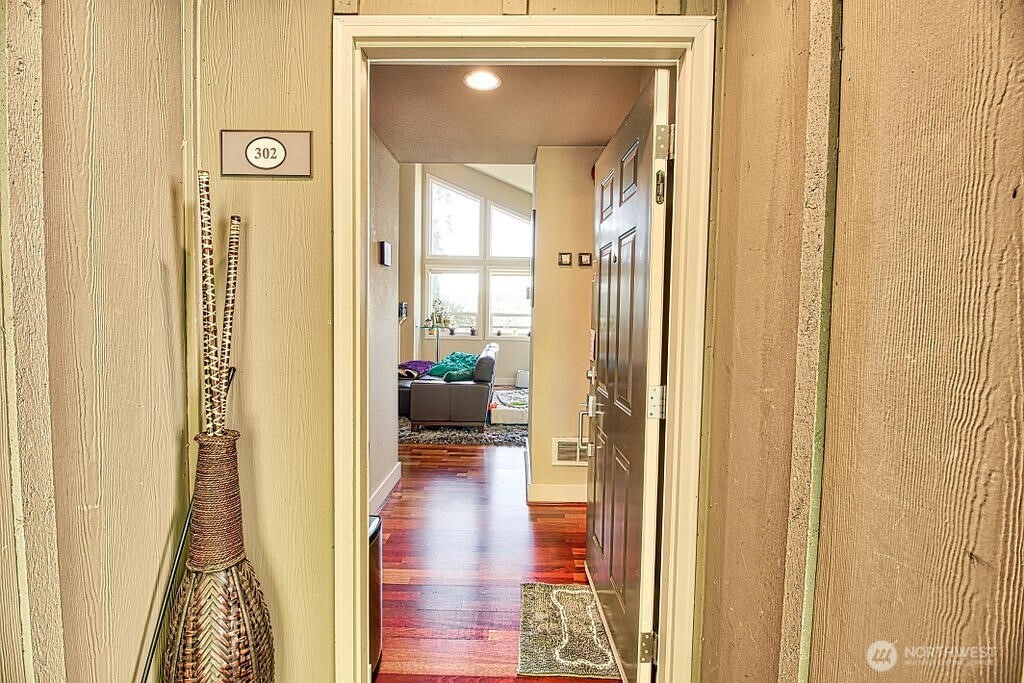 8980 Woodinville-Redmond Rd. NE #302, Redmond, WA 98052