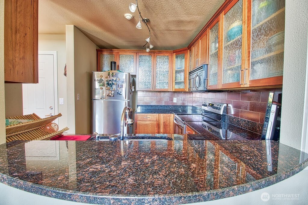 8980 Woodinville-Redmond Rd. NE #302, Redmond, WA 98052