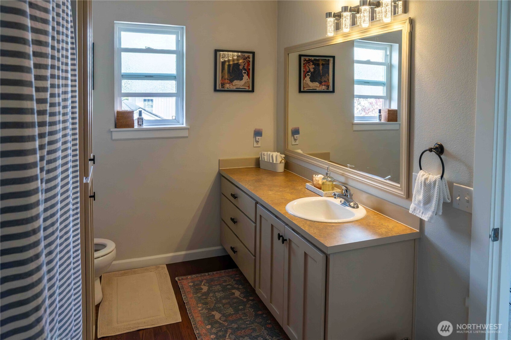 2543 S J Street , Tacoma, WA 98405