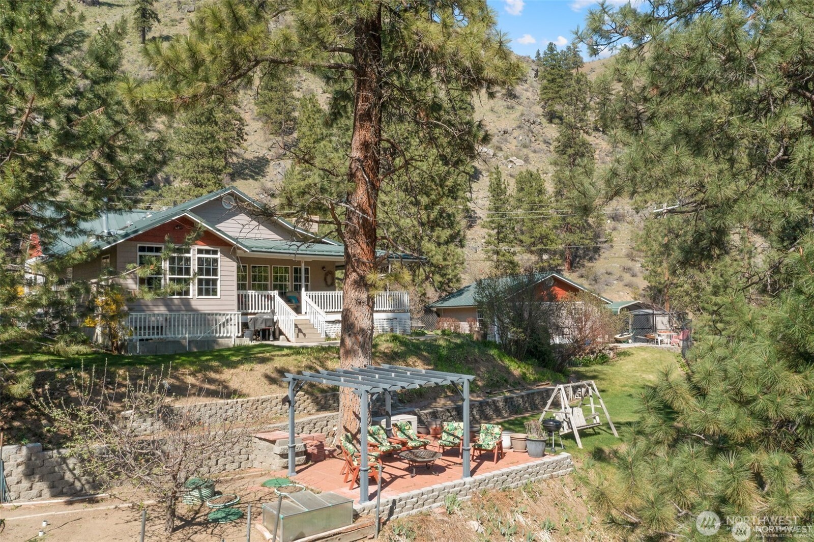 8831 Entiat River Road , Entiat, WA 98822