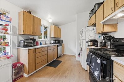 23247 35th Avenue W, Brier, WA 98036 - Photo 6