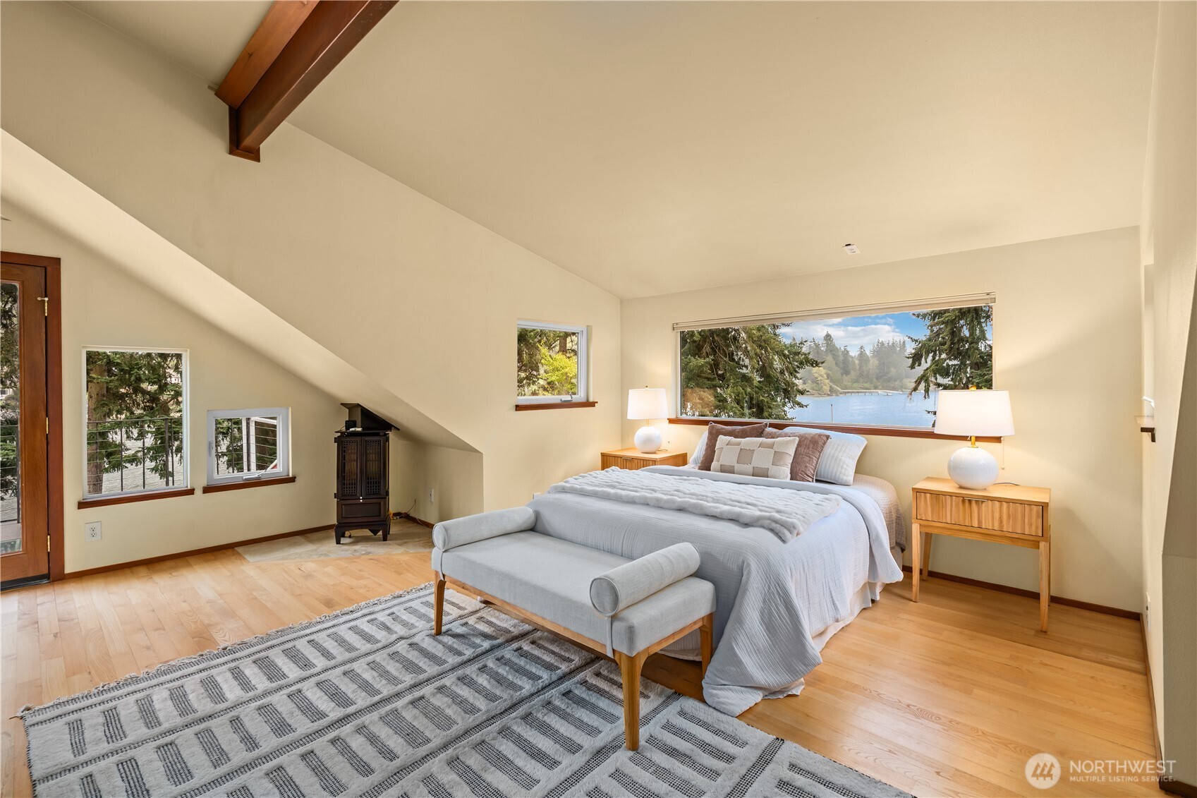 6810 NE Wood Bay Lane , Poulsbo, WA 98370