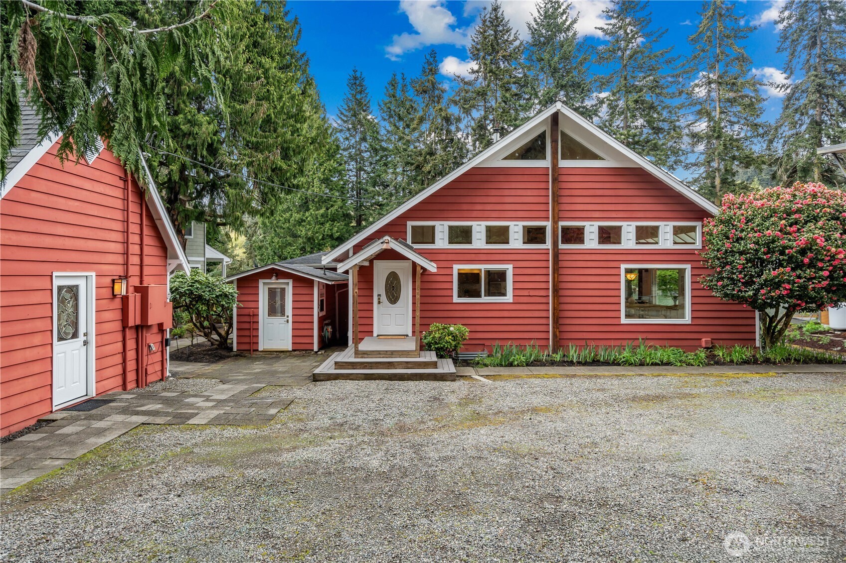 6810 NE Wood Bay Lane , Poulsbo, WA 98370