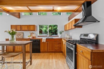 6810 NE Wood Bay Lane , Poulsbo, WA 98370 - Photo 8