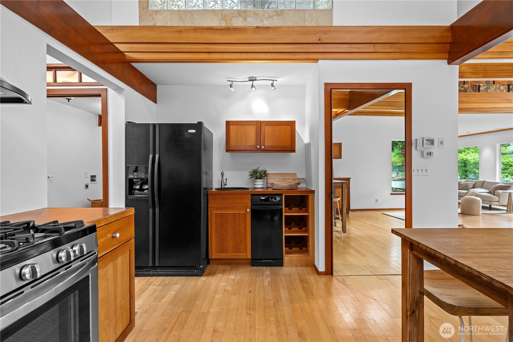 6810 NE Wood Bay Lane , Poulsbo, WA 98370