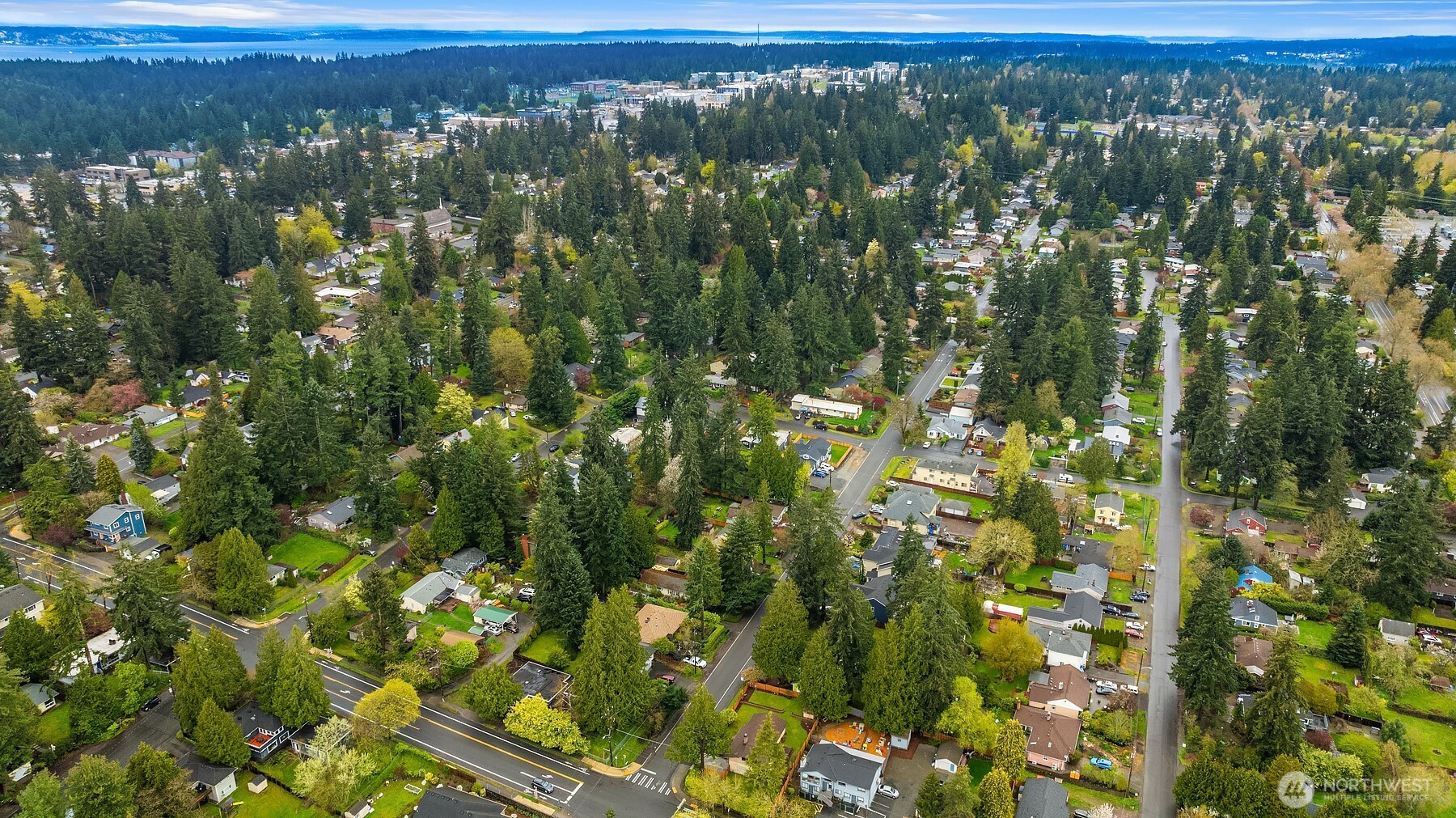15527 Wallingford Avenue N, Shoreline, WA 98133