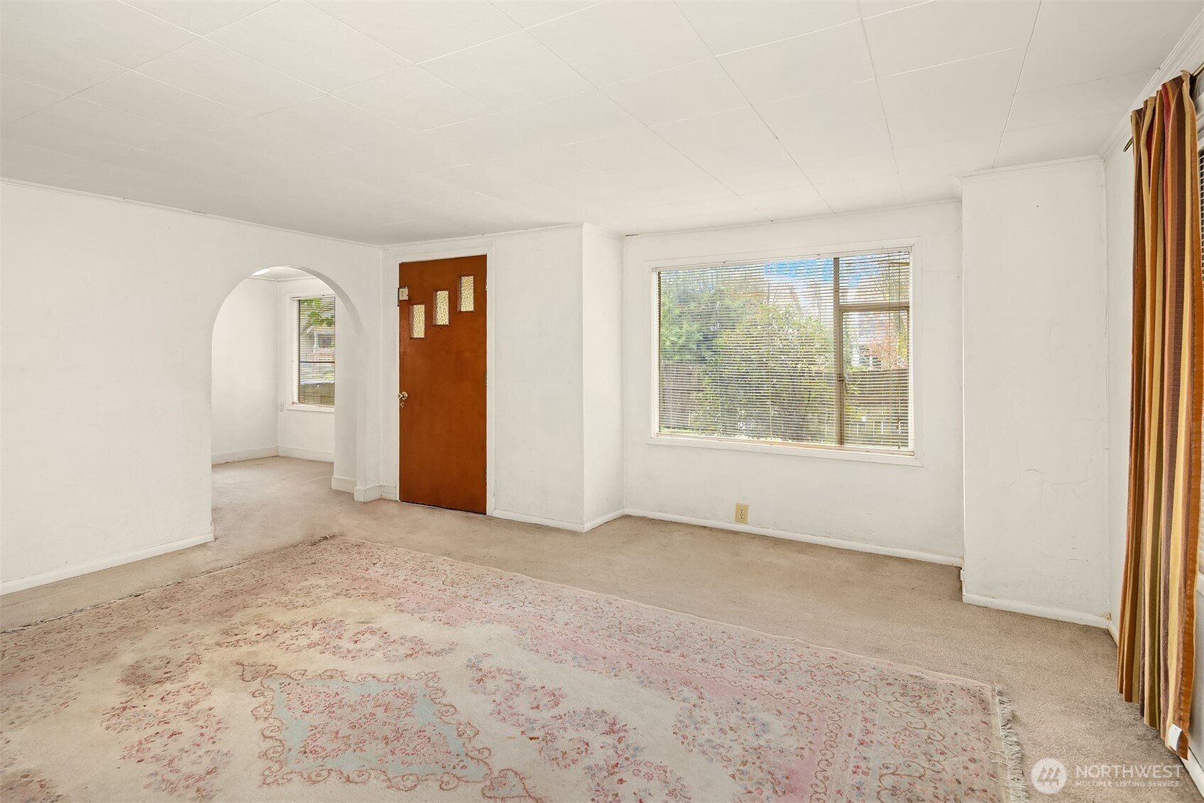 15527 Wallingford Avenue N, Shoreline, WA 98133