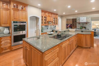13695 NE 32nd Place , Bellevue, WA 98005 - Photo 14