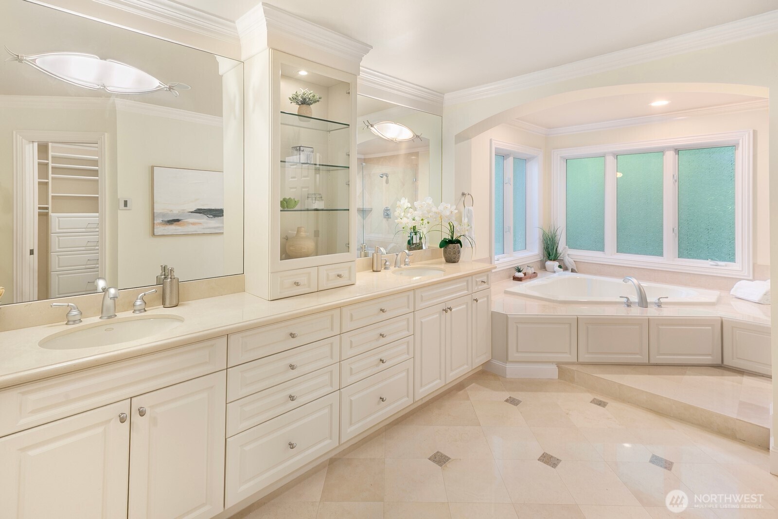 13695 NE 32nd Place , Bellevue, WA 98005