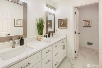 13695 NE 32nd Place , Bellevue, WA 98005 - Photo 34