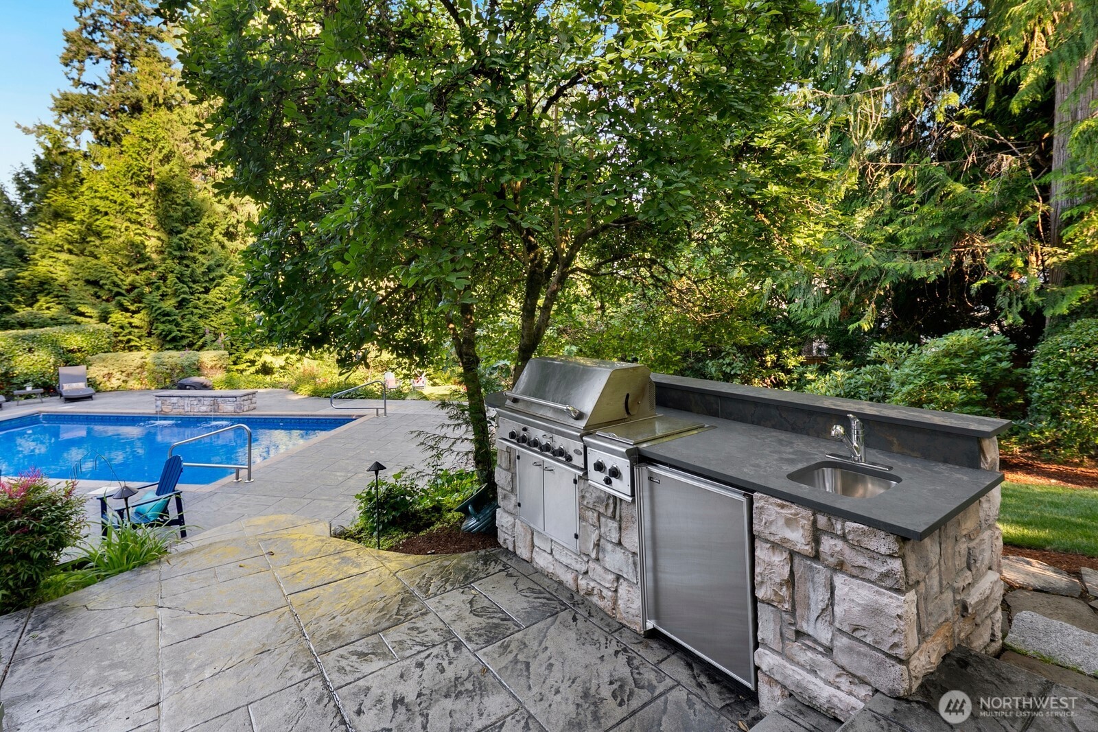 13695 NE 32nd Place , Bellevue, WA 98005