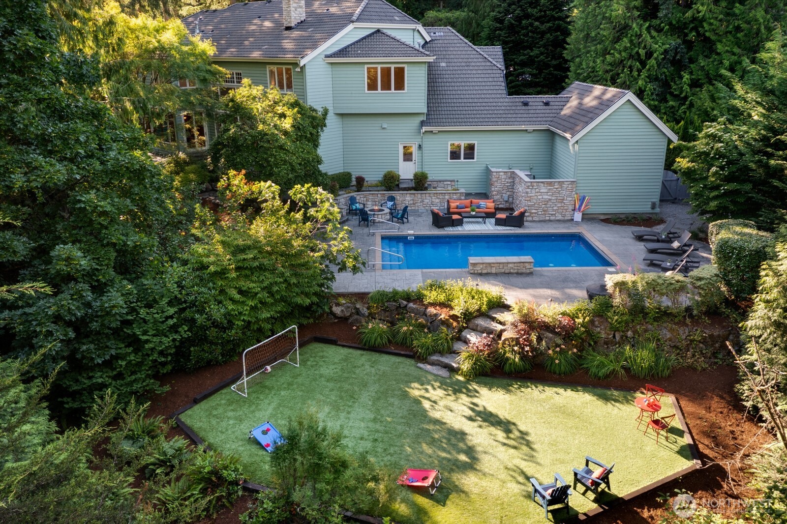 13695 NE 32nd Place , Bellevue, WA 98005