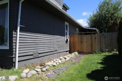 1415 Cherry St , Oroville, WA 98844 - Photo 2