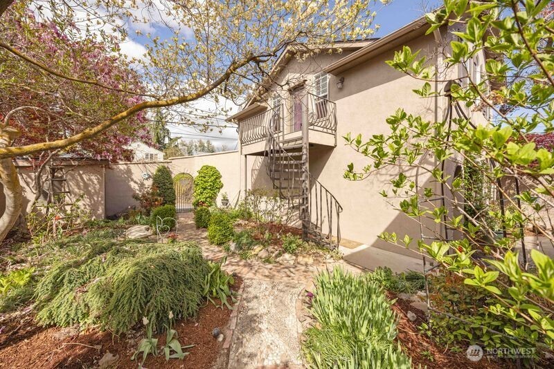 22 N Franklin Avenue , Wenatchee, WA 98801