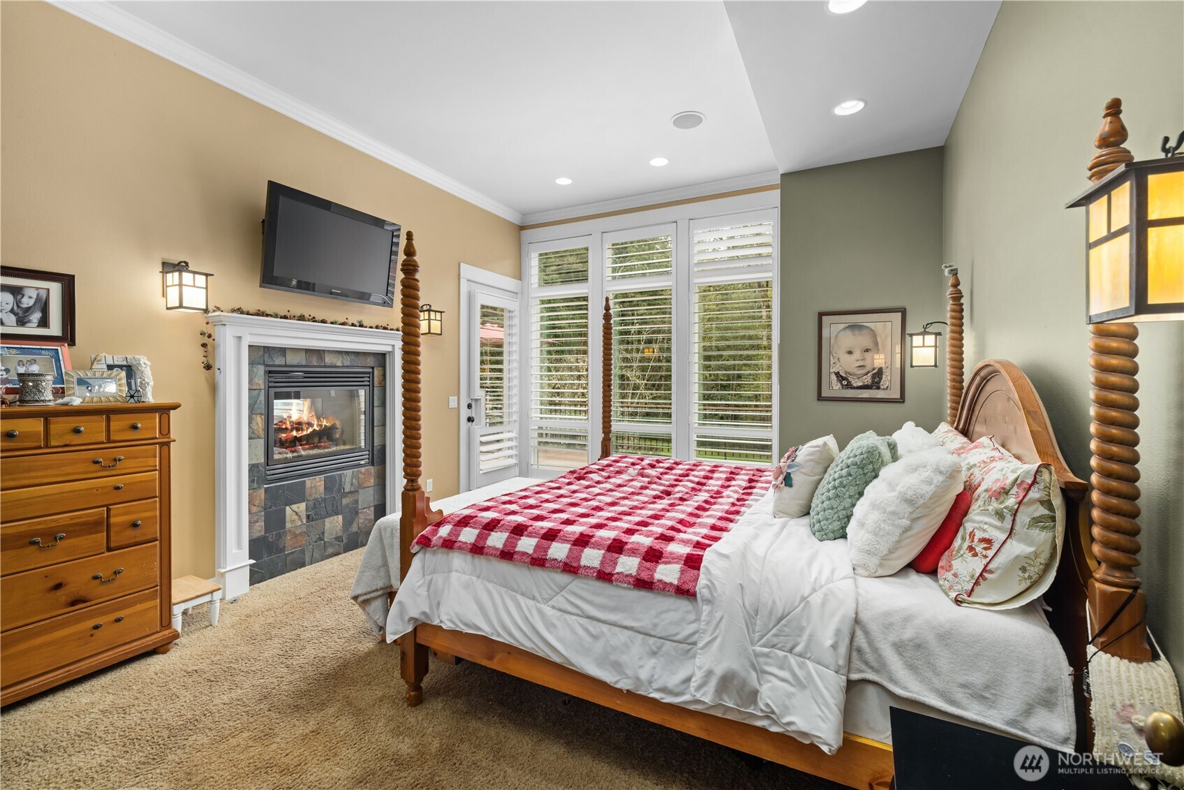 4727 NE Rova Road , Poulsbo, WA 98370