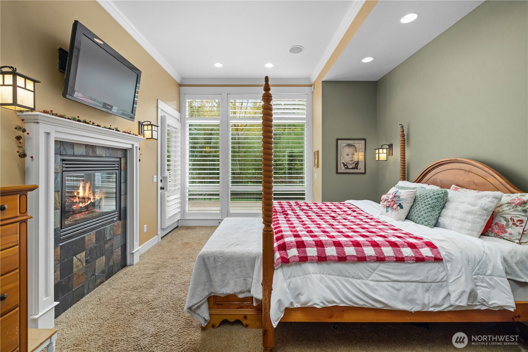 4727 NE Rova Road , Poulsbo, WA 98370