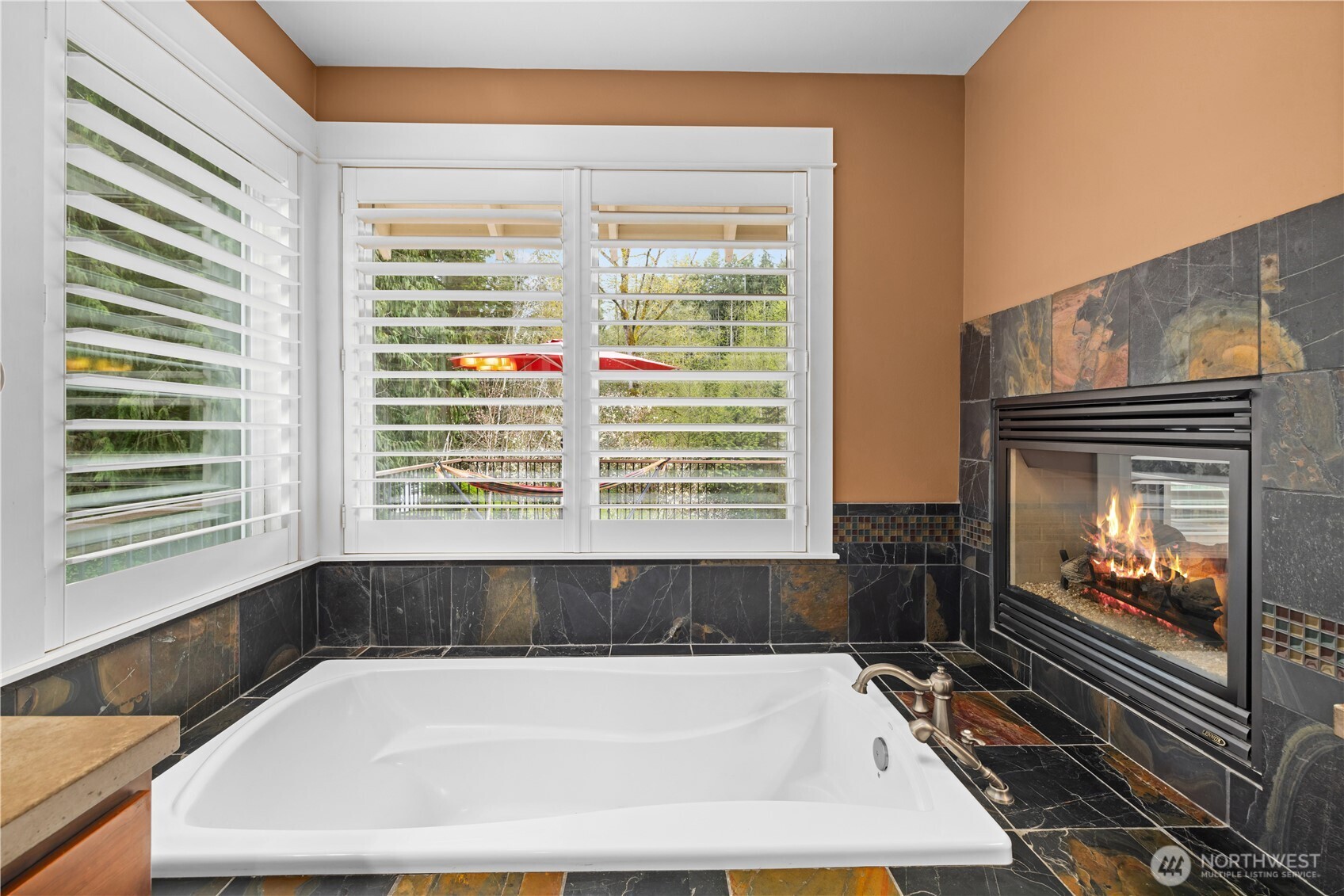 4727 NE Rova Road , Poulsbo, WA 98370