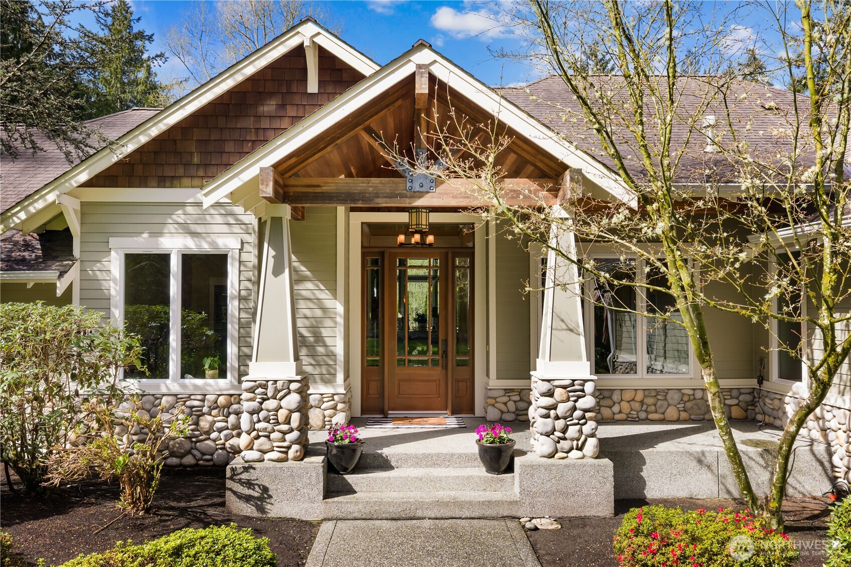 4727 NE Rova Road , Poulsbo, WA 98370