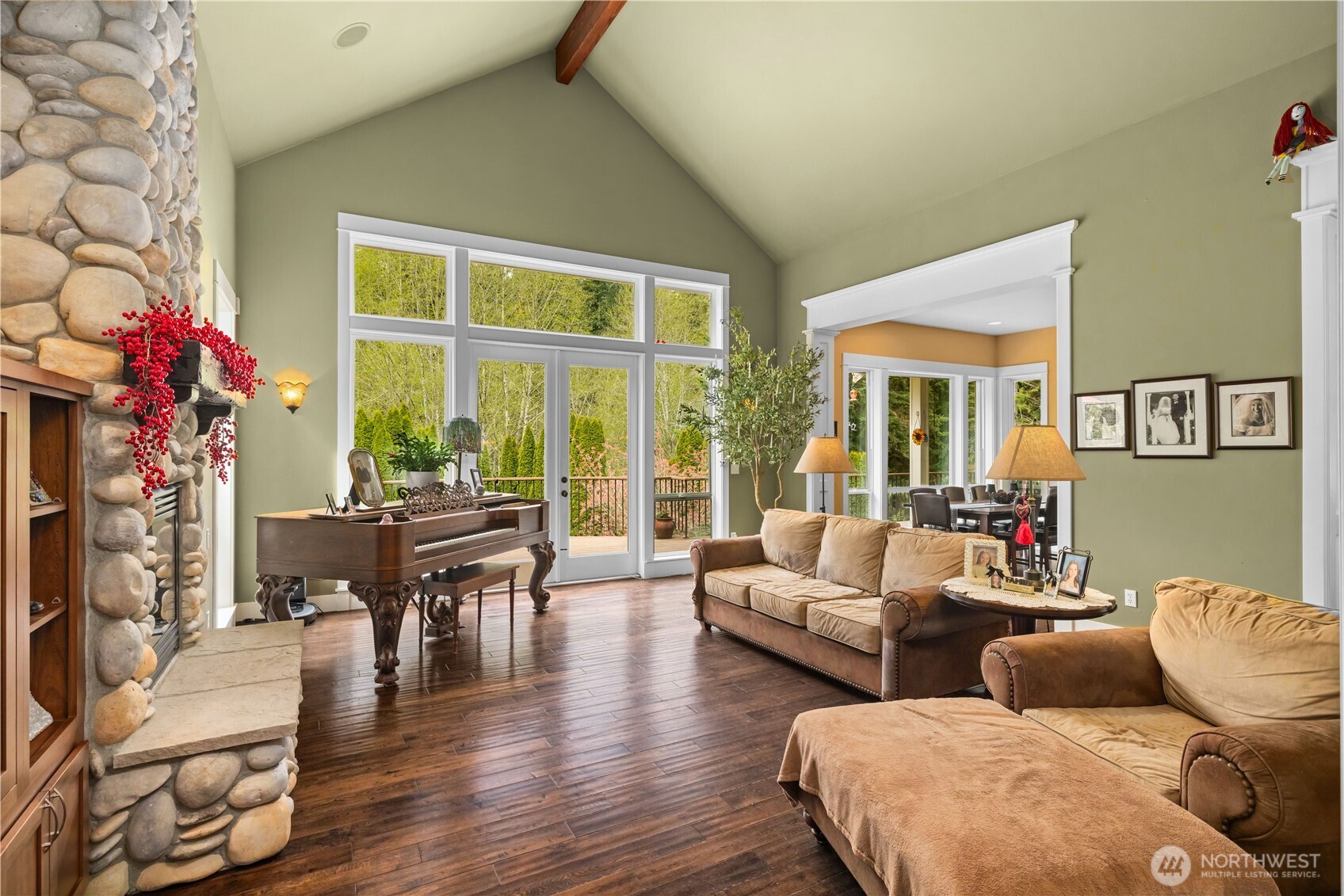 4727 NE Rova Road , Poulsbo, WA 98370