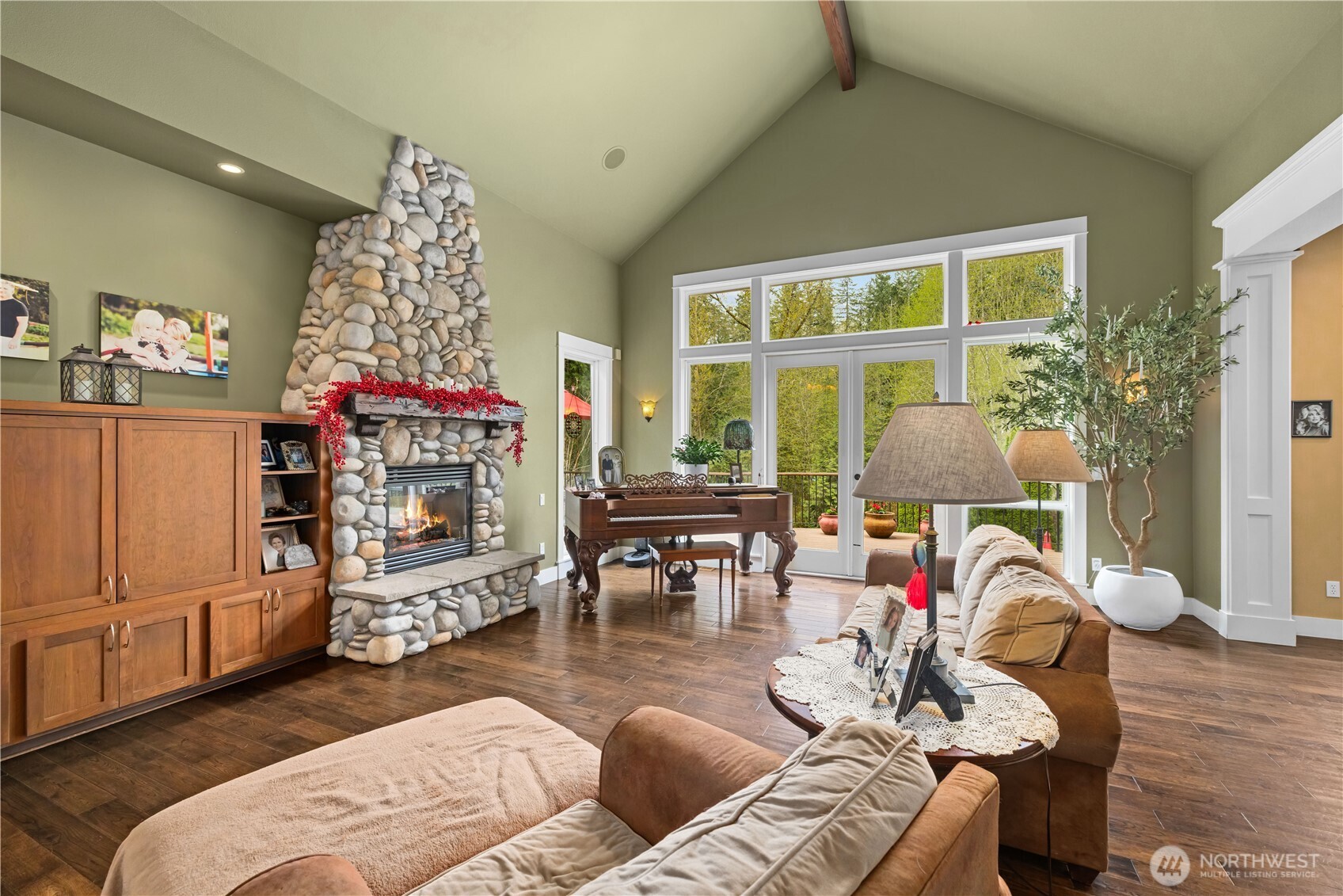 4727 NE Rova Road , Poulsbo, WA 98370