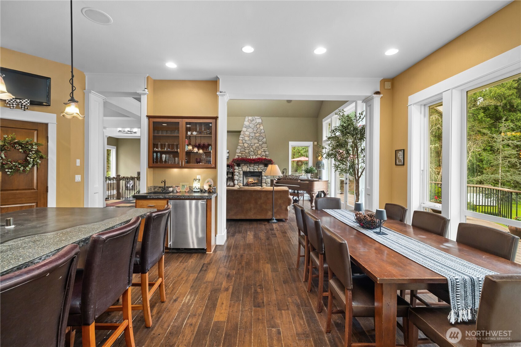 4727 NE Rova Road , Poulsbo, WA 98370