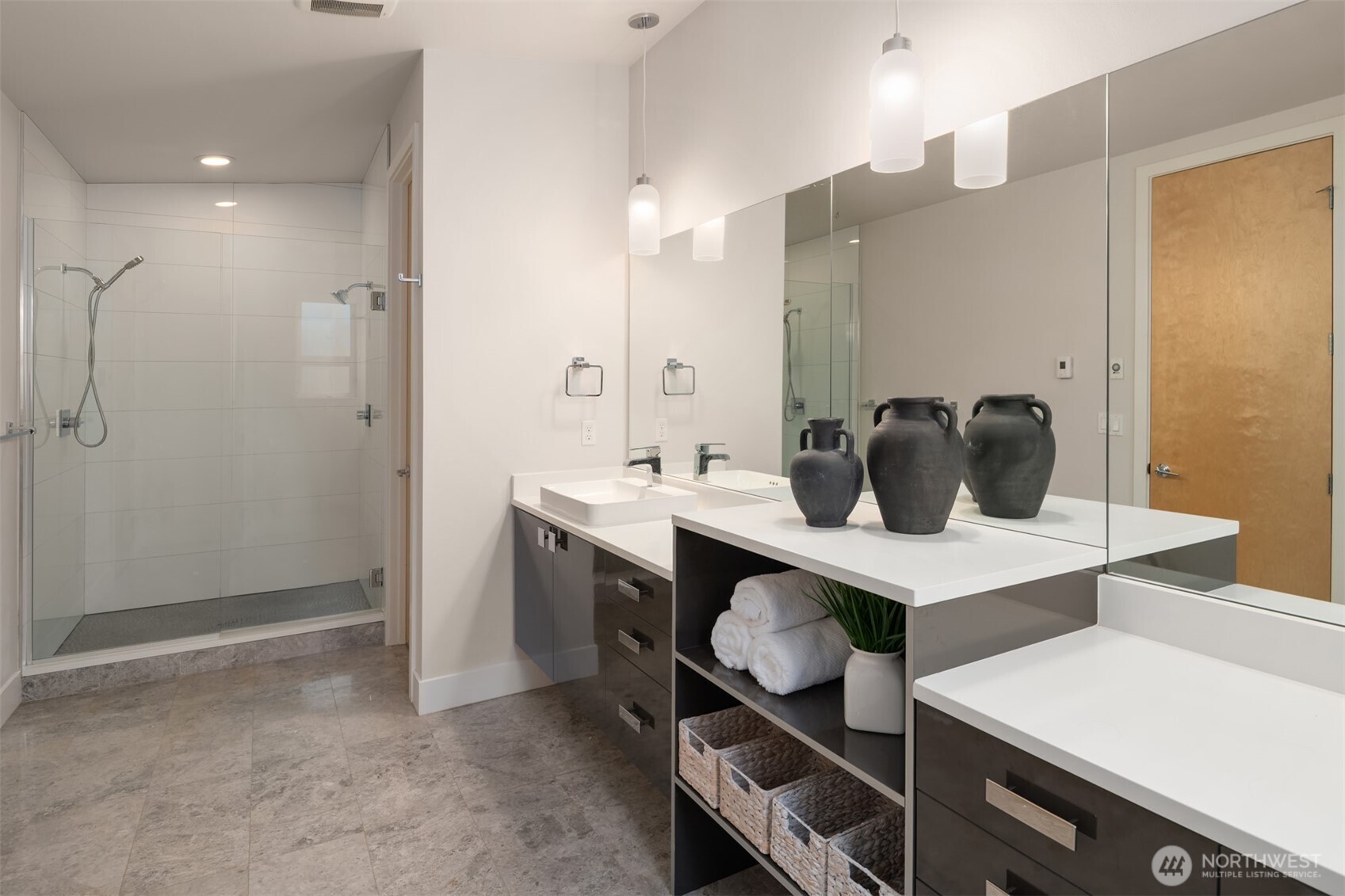 305 24th Avenue E, Seattle, WA 98112