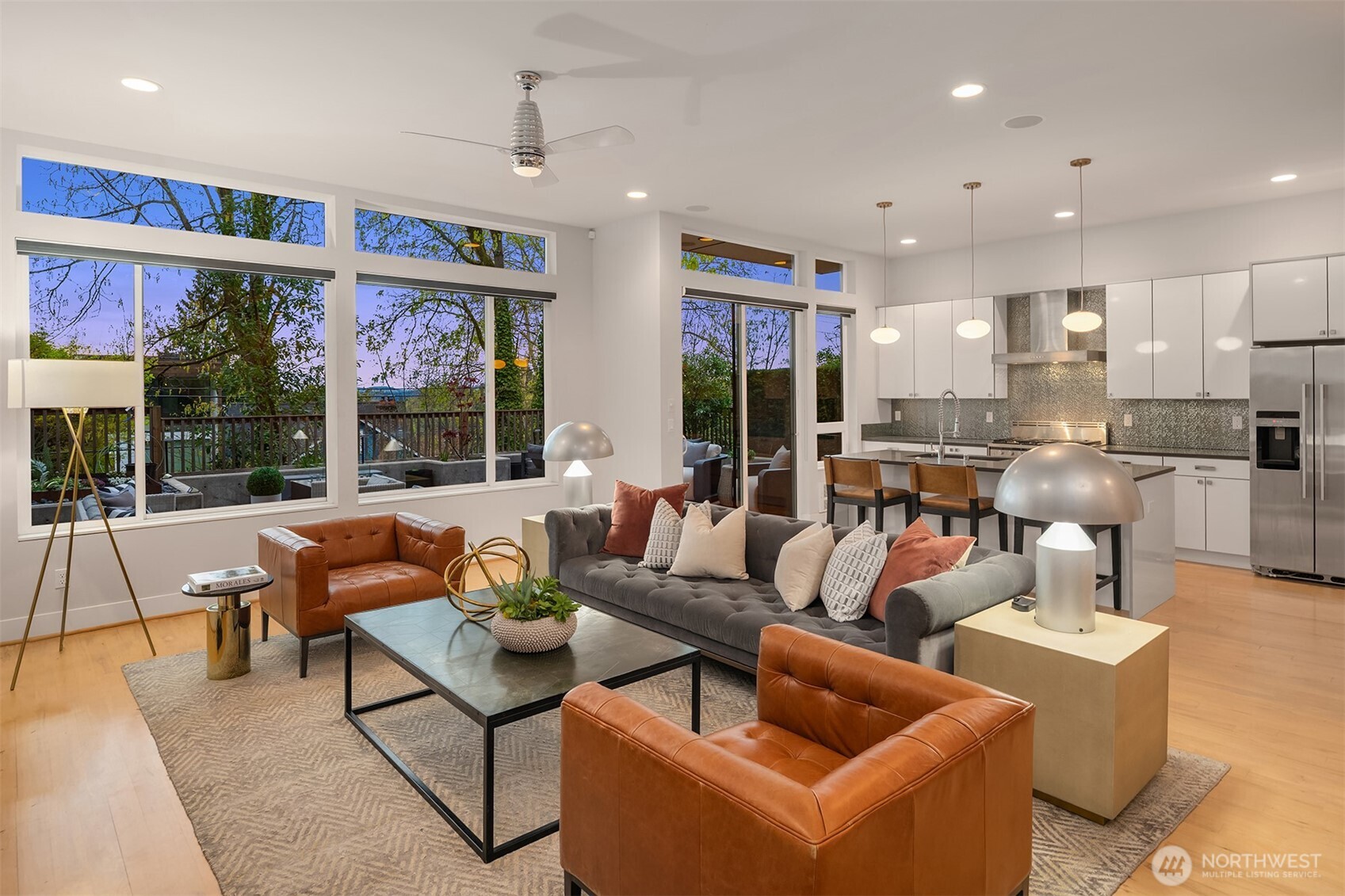 305 24th Avenue E, Seattle, WA 98112