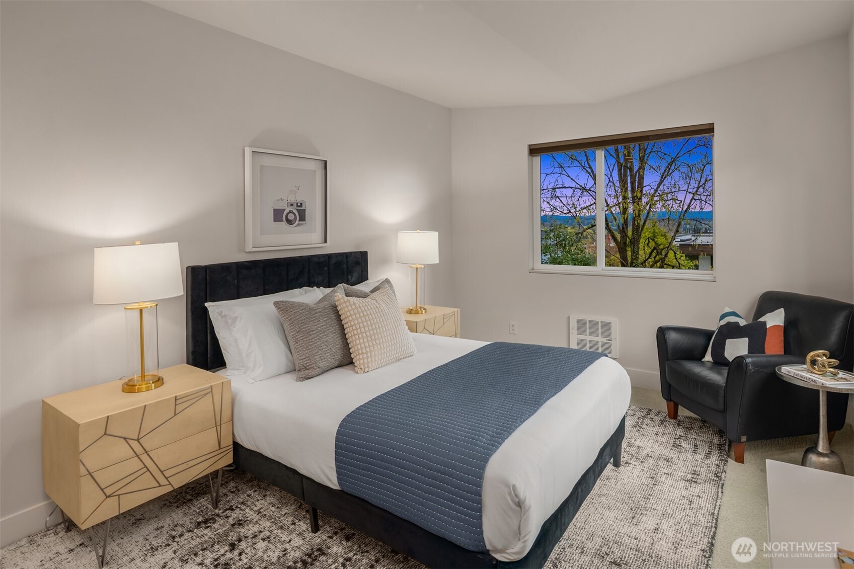 305 24th Avenue E, Seattle, WA 98112