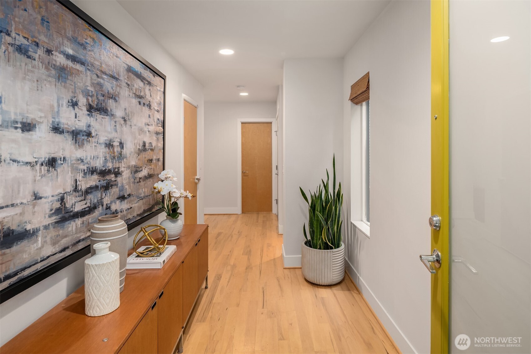 305 24th Avenue E, Seattle, WA 98112
