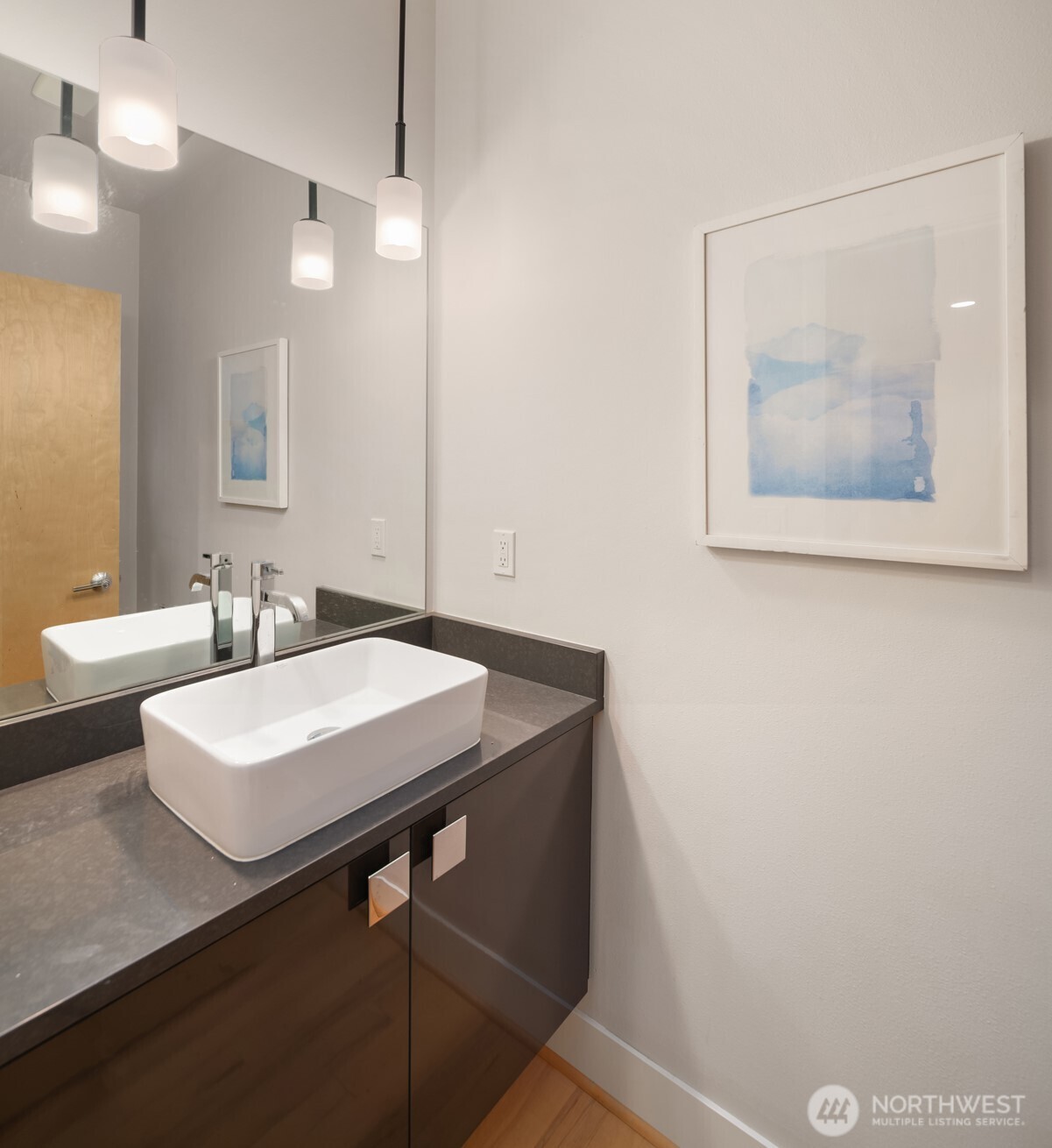 305 24th Avenue E, Seattle, WA 98112