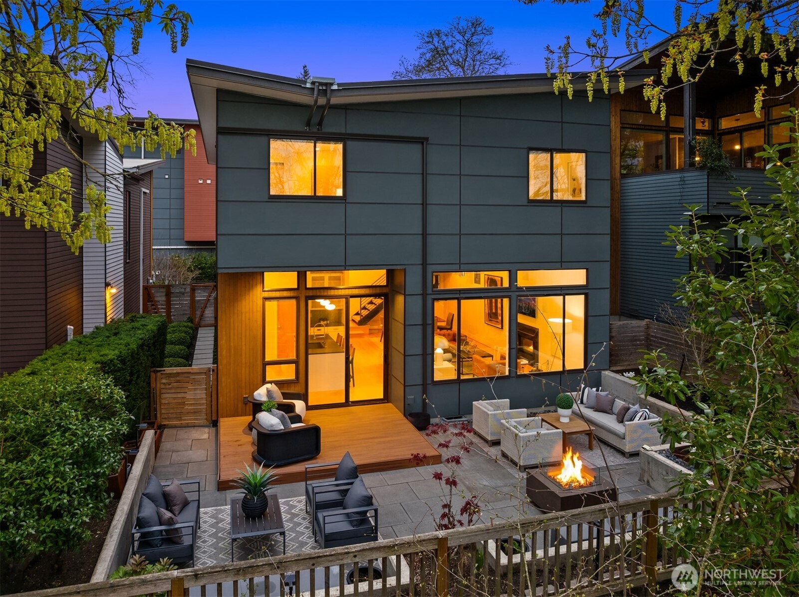 305 24th Avenue E, Seattle, WA 98112