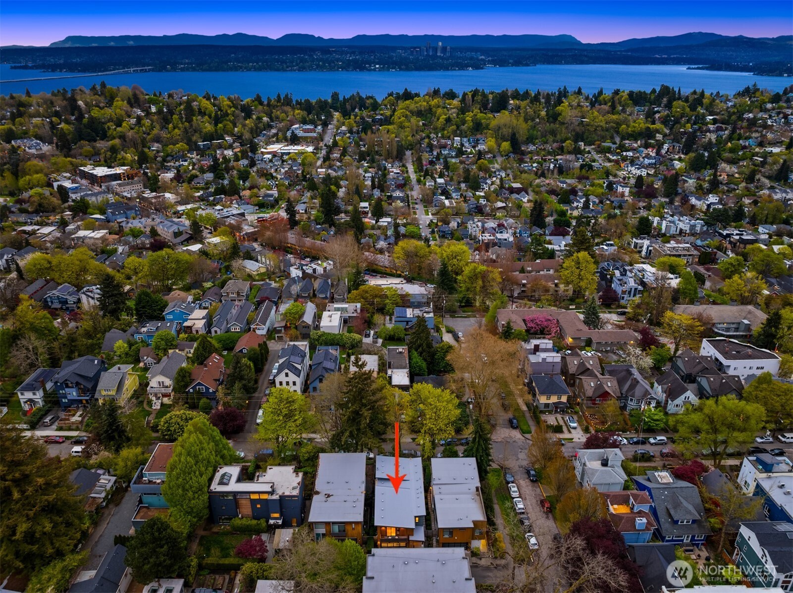 305 24th Avenue E, Seattle, WA 98112
