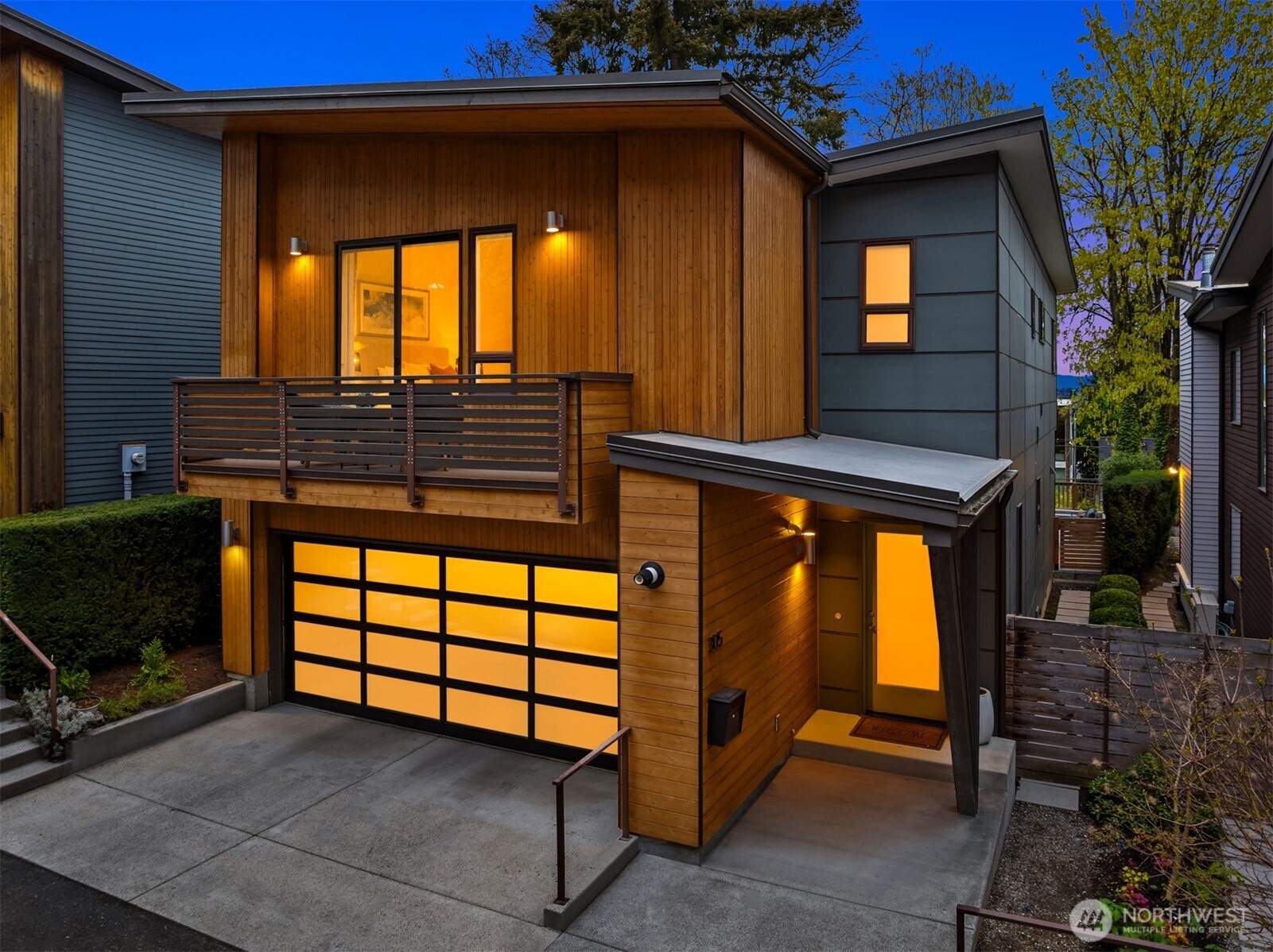 305 24th Avenue E, Seattle, WA 98112