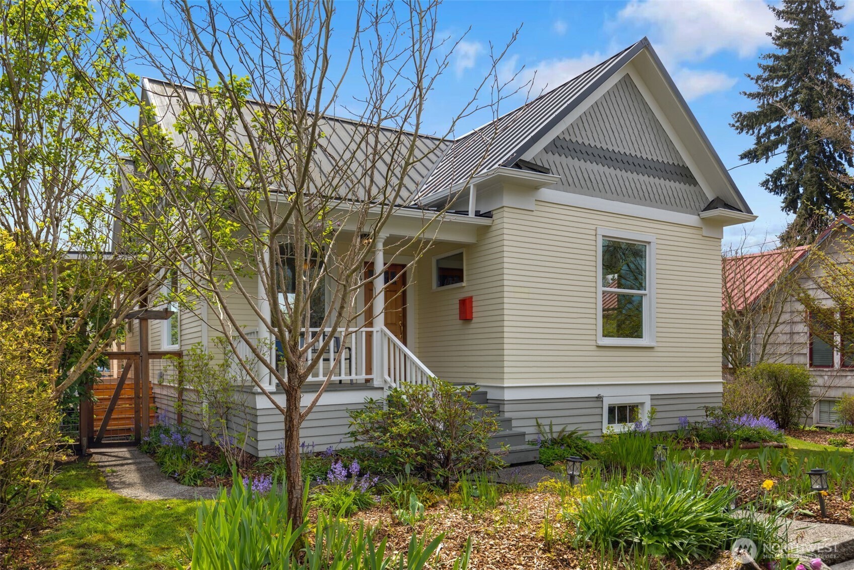 717 N 73rd Street , Seattle, WA 98103