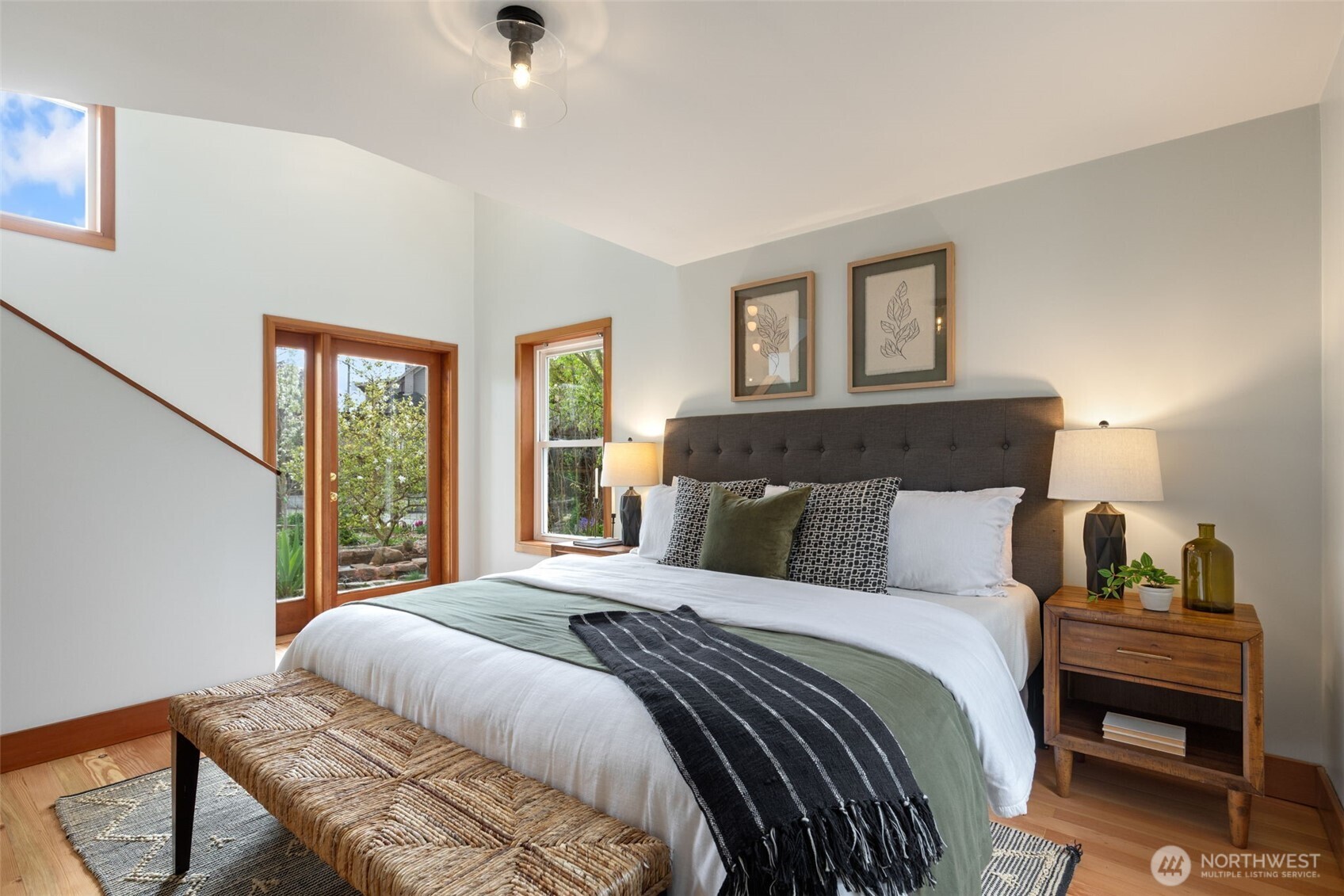 717 N 73rd Street , Seattle, WA 98103