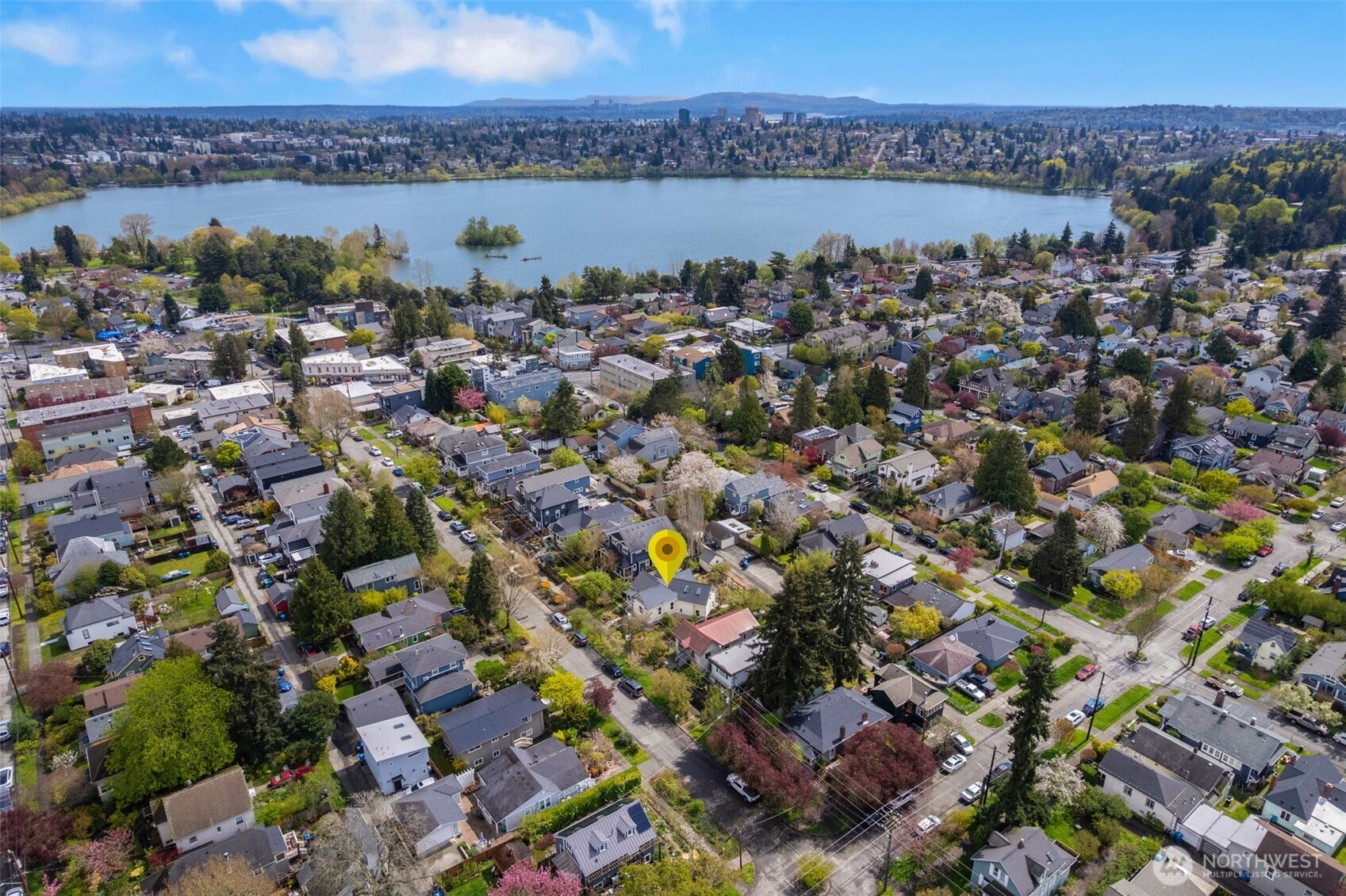 717 N 73rd Street , Seattle, WA 98103