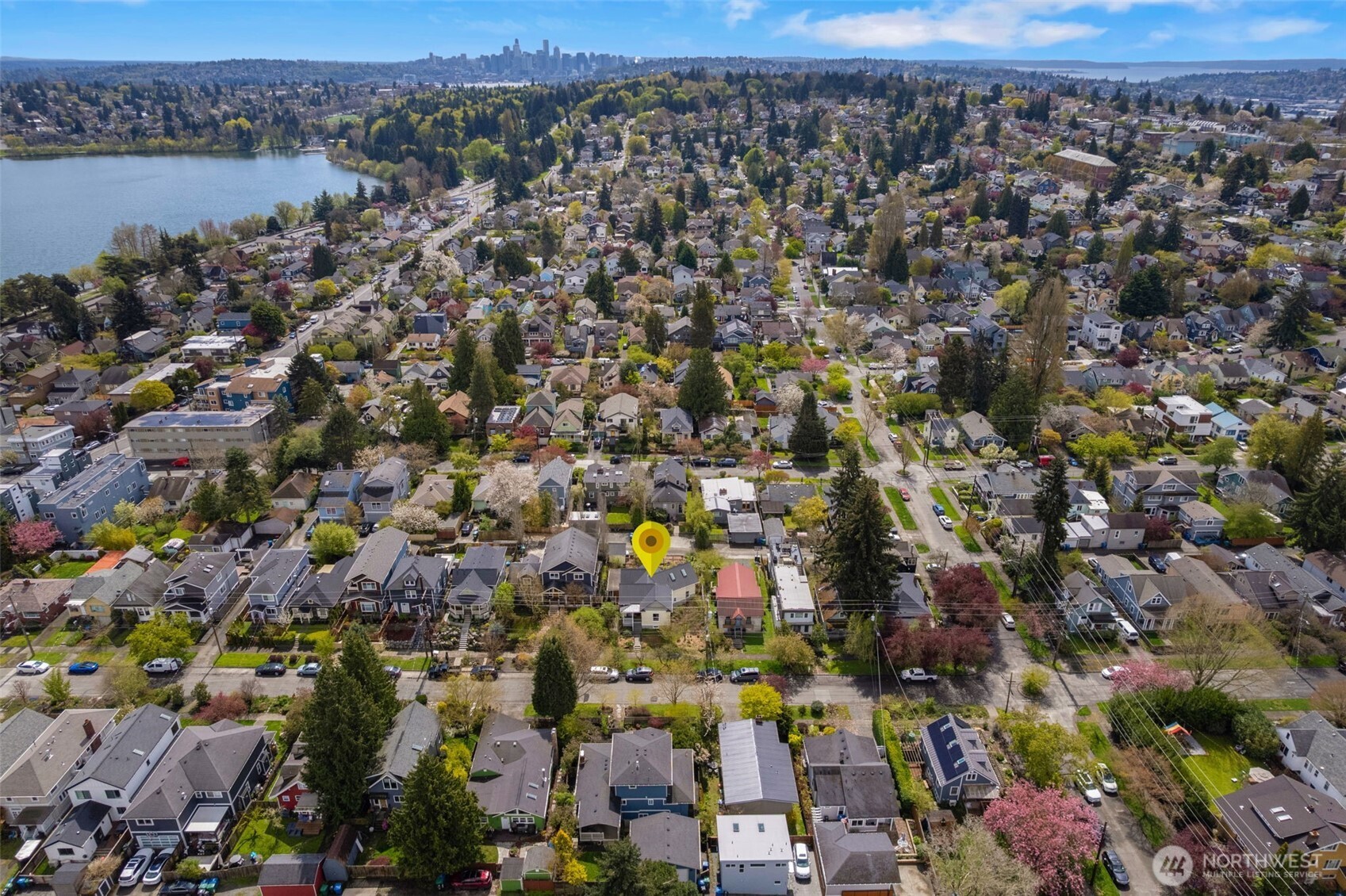 717 N 73rd Street , Seattle, WA 98103