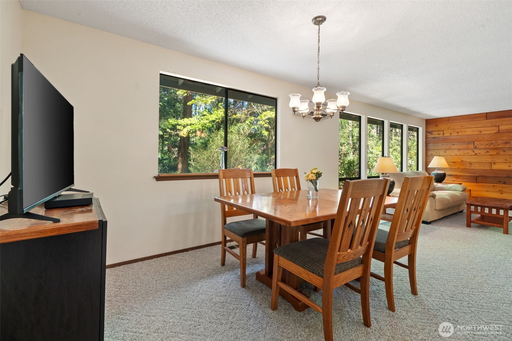 5496 NE Laura Loop , Poulsbo, WA 98370