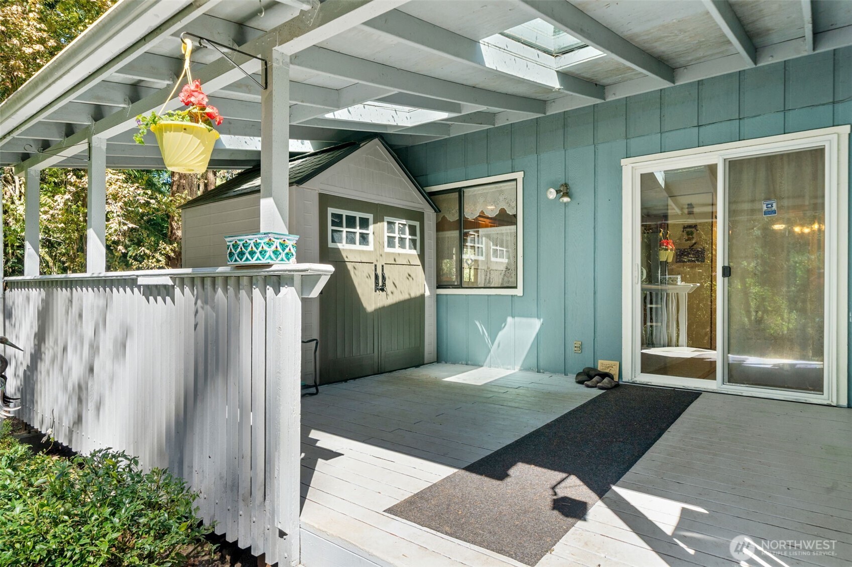 5496 NE Laura Loop , Poulsbo, WA 98370