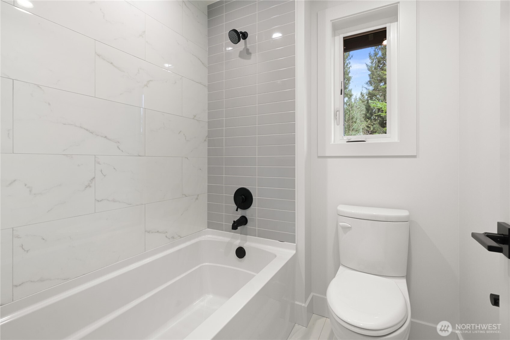 20371 80th Avenue NE, Kenmore, WA 98028