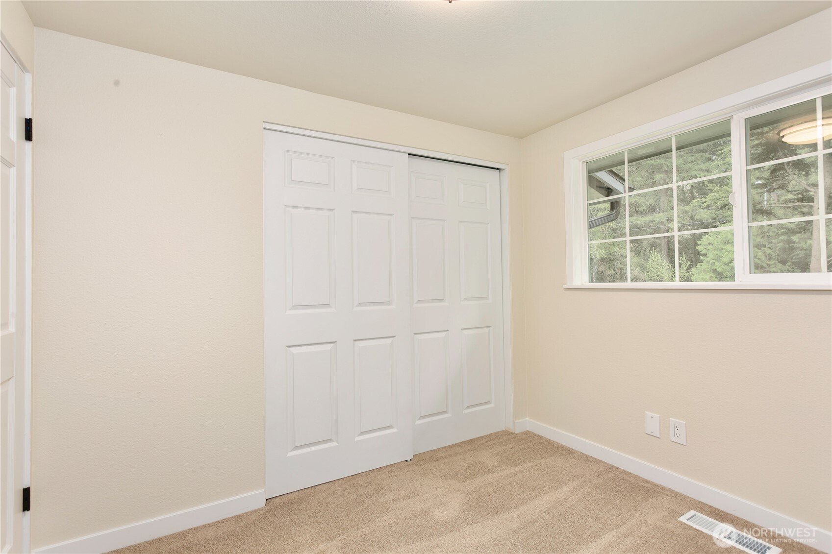 5804 51st Avenue NW, Gig Harbor, WA 98335