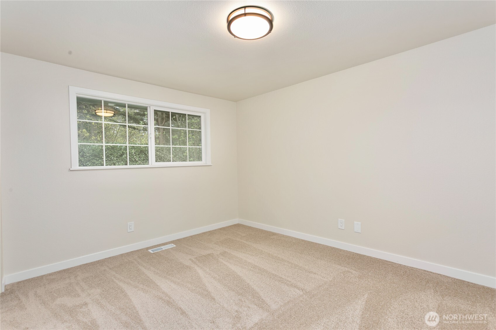 5804 51st Avenue NW, Gig Harbor, WA 98335