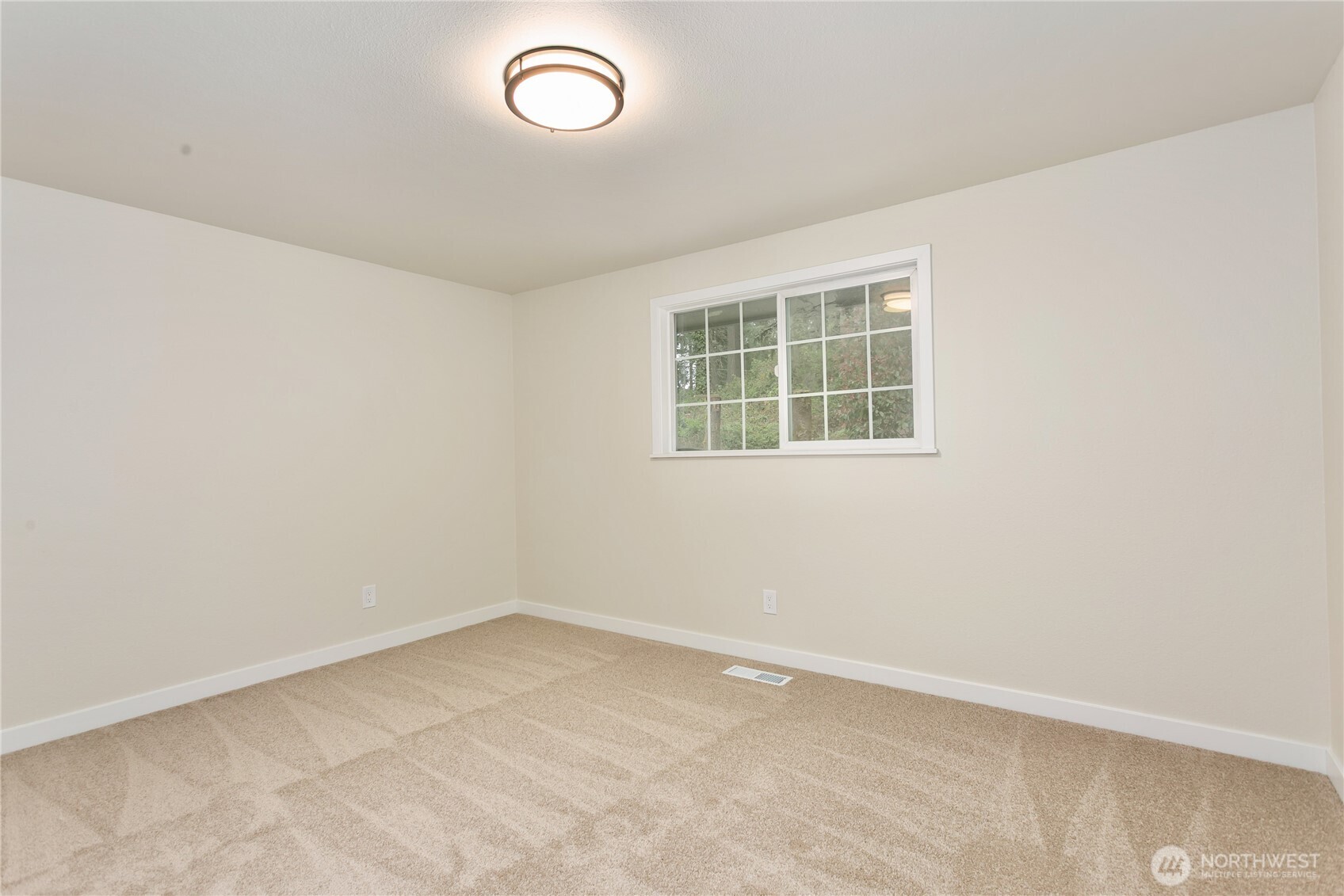 5804 51st Avenue NW, Gig Harbor, WA 98335