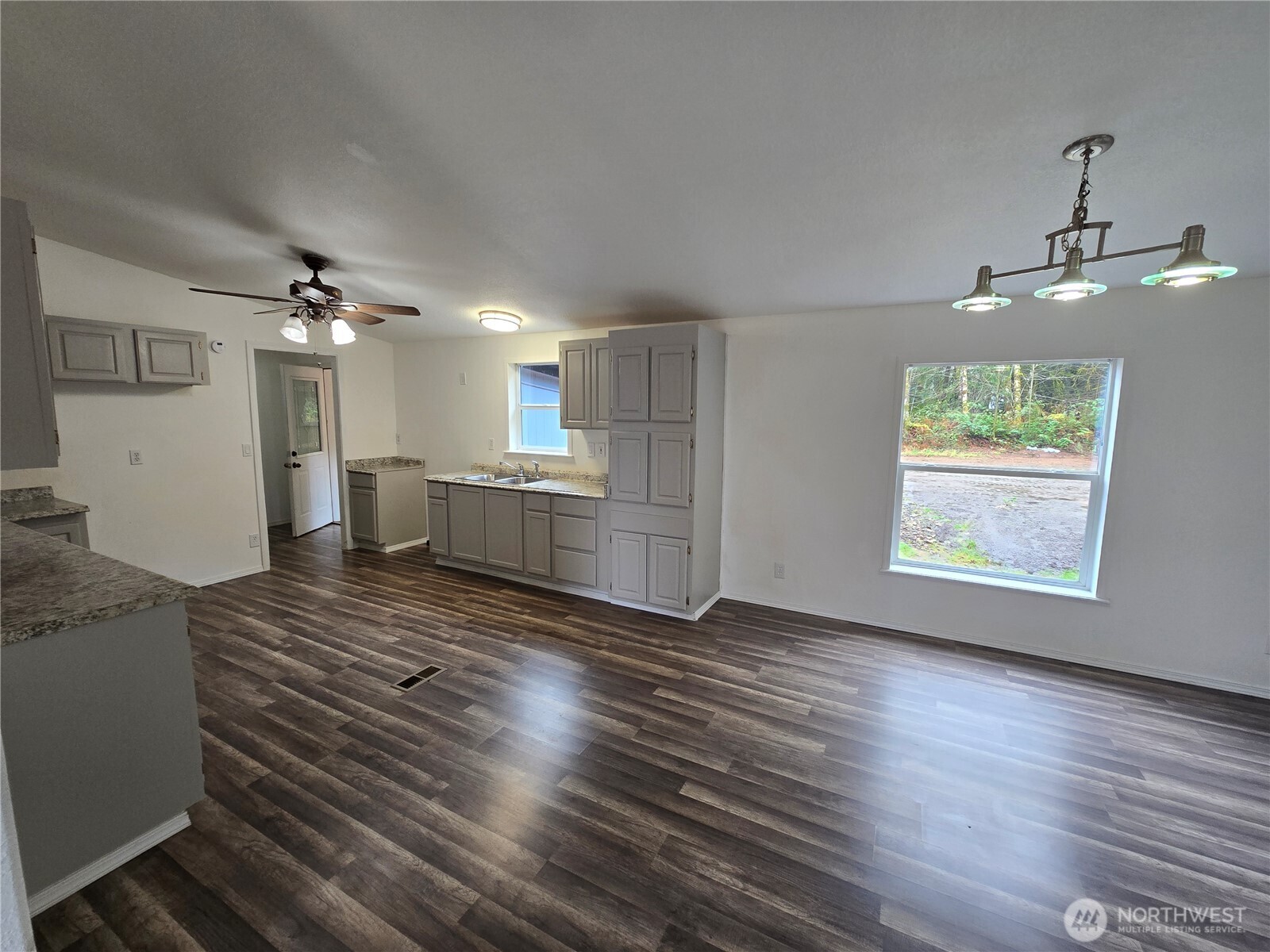 80 W Satsop Drive , Elma, WA 98541